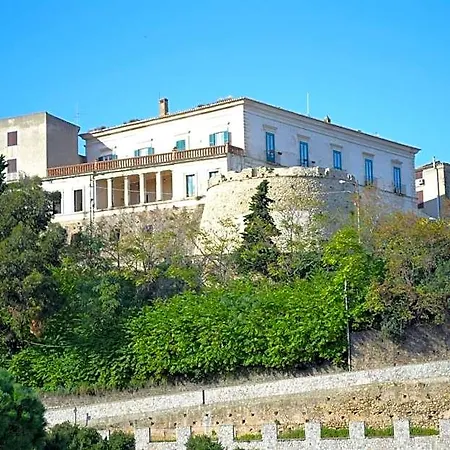 San Pio Oda ve Kahvaltı 3*