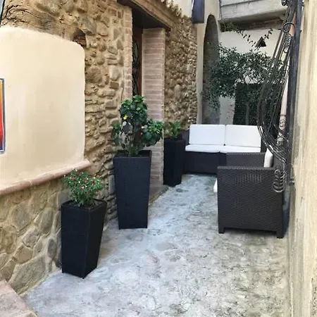 San Pio Oda ve Kahvaltı 3*